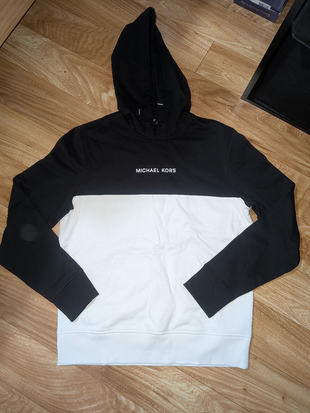 Michael Kors Black & White Mens Sweatshirt